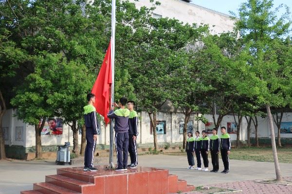 西昌市川興中學(xué)公告通知